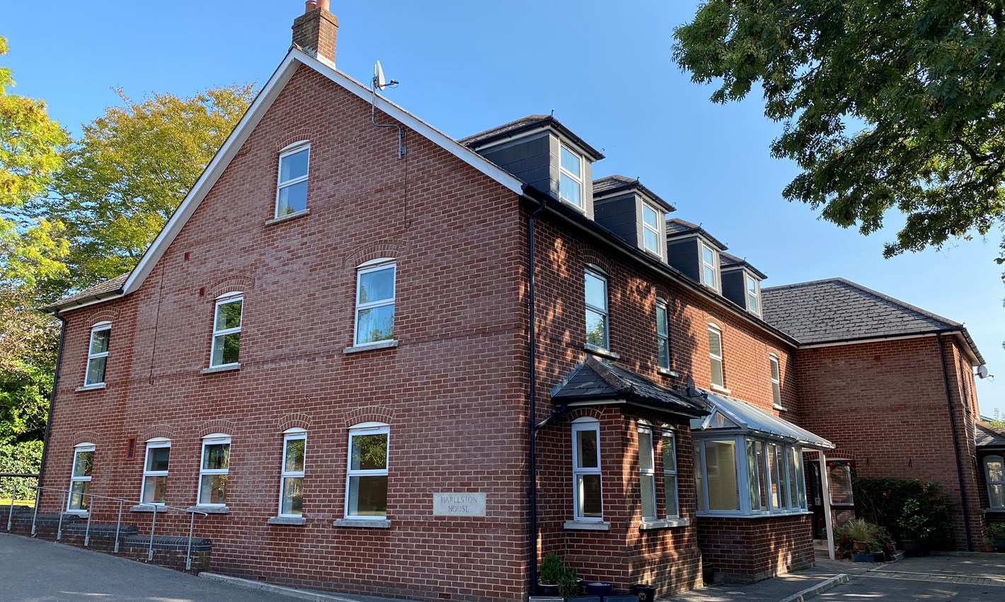 Independent senior living in Wimborne, Dorset Harleston House