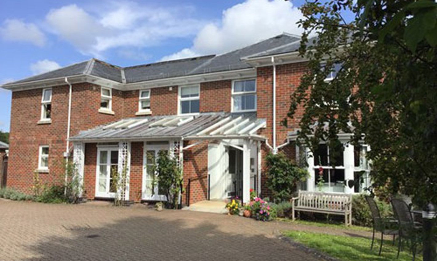 Independent senior living in Romsey, Hants Abbeyfield